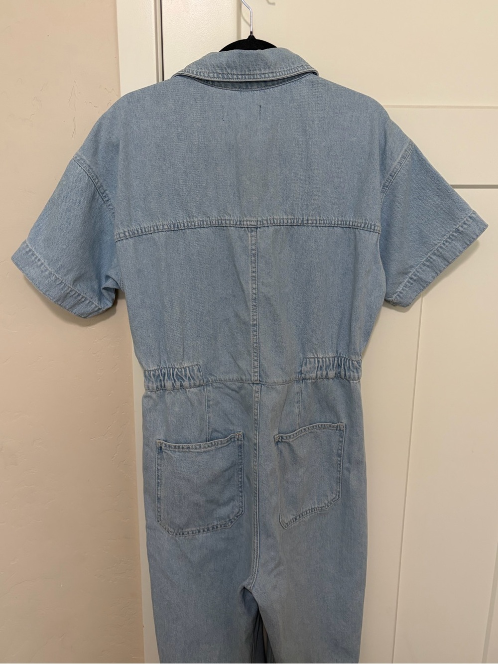 Free People We The Free Marci Denim Jumpsuit Size M, Light Wash Clear Skies - Picture 5 of 13